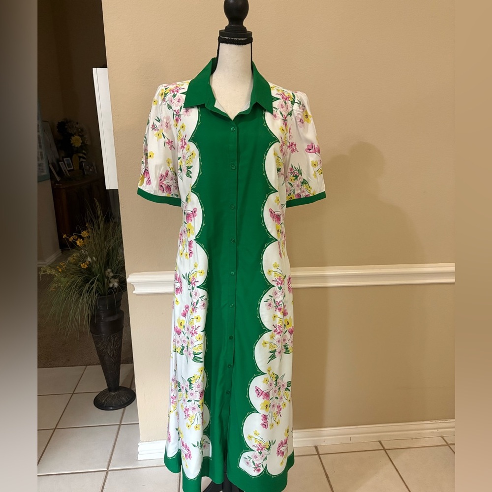 Crown and Ivy Floral Green and White Women's Dress size Large